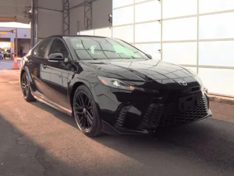 Black 2025 Toyota Camry SE for sale in Summerville, SC