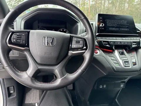 More photos of 2025 Honda Odyssey Sport-L at Automaxx of the Carolinas, SC