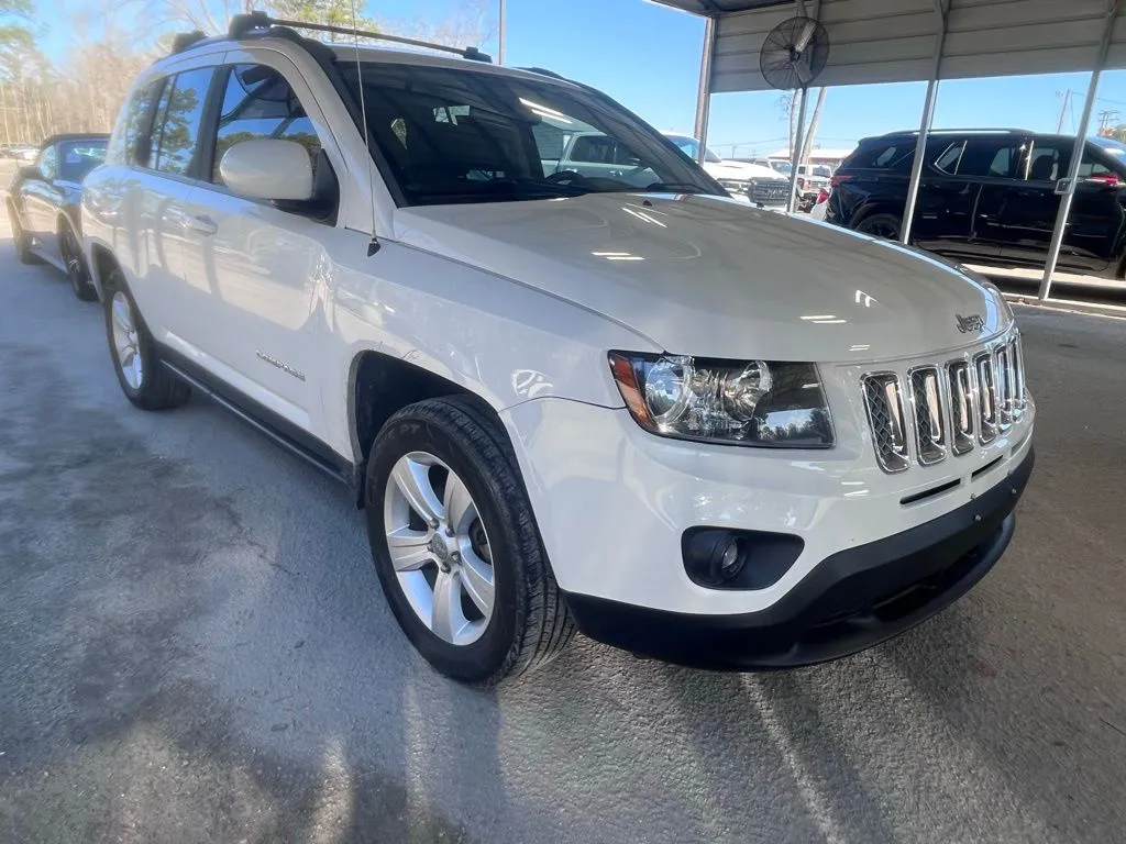 White 2015 Jeep Compass Latitude for sale in Summerville, SC