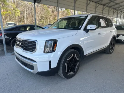 White 2025 Kia Telluride S for sale in Summerville, SC