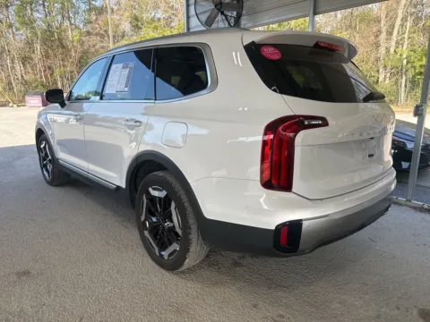 More photos of 2025 Kia Telluride S at Automaxx of the Carolinas, SC