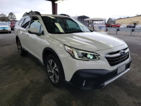 White 2022 Subaru Outback Limited for sale in Summerville, SC