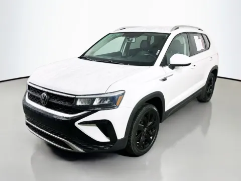 Another view of 2022 Volkswagen Taos 1.5T SE for sale in Summerville, SC at Automaxx of the Carolinas