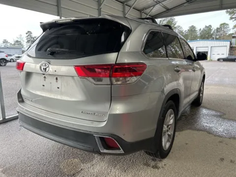 Another view of 2018 Toyota Highlander Limited for sale in Summerville, SC at Automaxx of the Carolinas