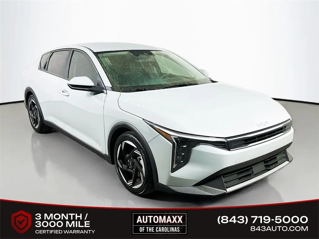 2025 Kia K4 EX AT's photo