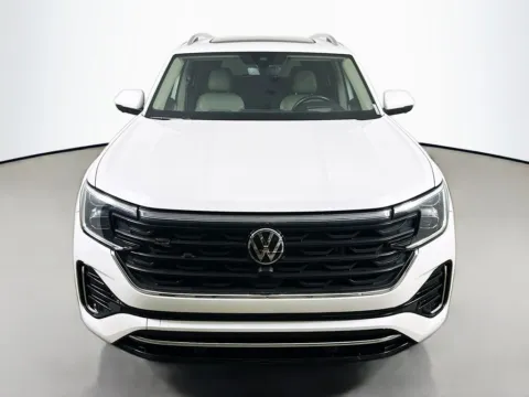Photos of 2024 Volkswagen Atlas 2.0T SEL Premium R-Line for sale in Summerville, SC at Automaxx of the Carolinas