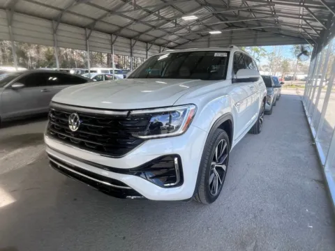 Photos of 2024 Volkswagen Atlas 2.0T SEL Premium R-Line for sale in Summerville, SC at Automaxx of the Carolinas