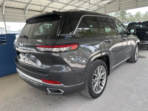 Another view of 2022 Jeep Grand Cherokee Summit for sale in Summerville, SC at Automaxx of the Carolinas