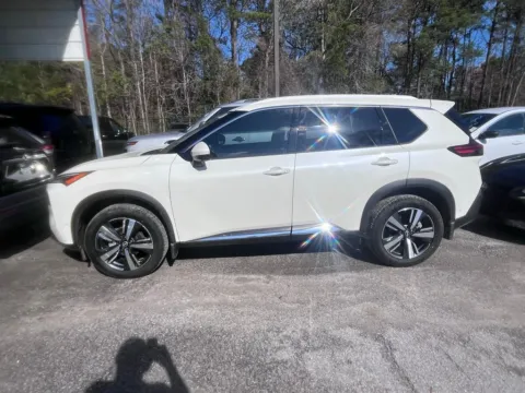 Photos of 2023 Nissan Rogue SL for sale in Summerville, SC at Automaxx of the Carolinas