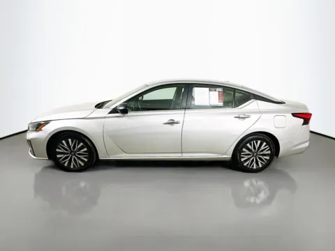 More photos of 2024 Nissan Altima 2.5 SV at Automaxx of the Carolinas, SC