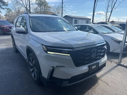 Photos of 2023 Honda Pilot Touring for sale in Summerville, SC at Automaxx of the Carolinas