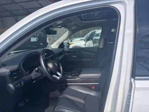 More photos of 2023 Honda Pilot Touring at Automaxx of the Carolinas, SC