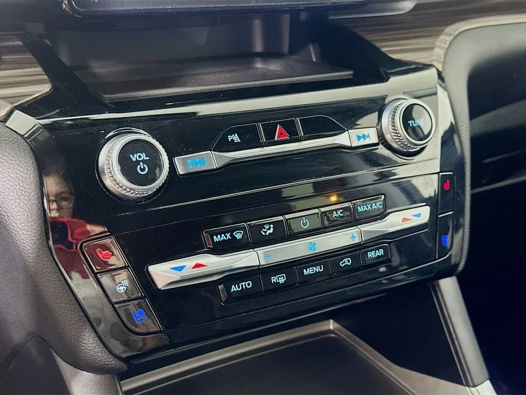 2023 Ford Explorer Limited - Photo 27