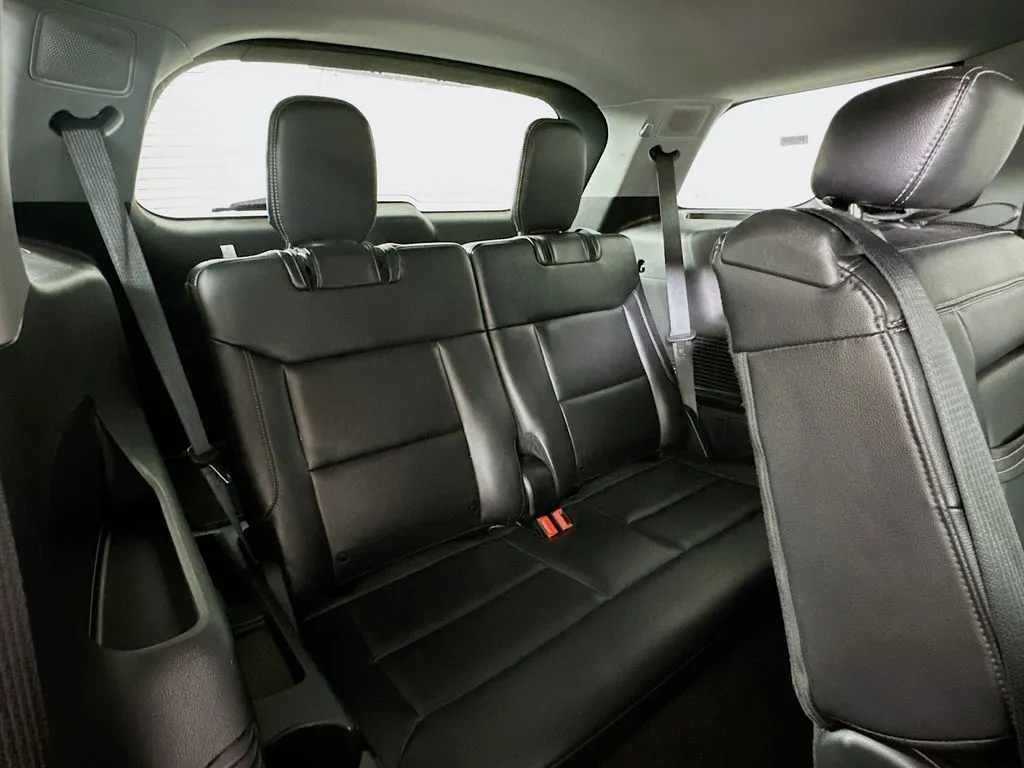 2023 Ford Explorer Limited - Photo 14