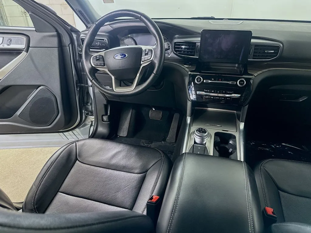 2023 Ford Explorer Limited - Photo 18