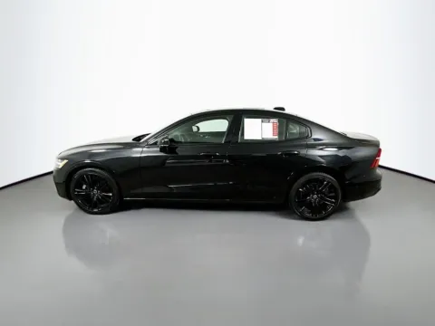More photos of 2024 Volvo S60 B5 Plus Black Edition at Automaxx of the Carolinas, SC