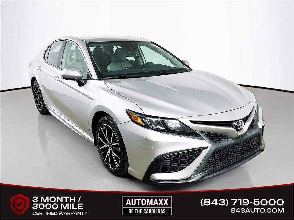 Silver 2021 Toyota Camry SE for sale in Summerville, SC