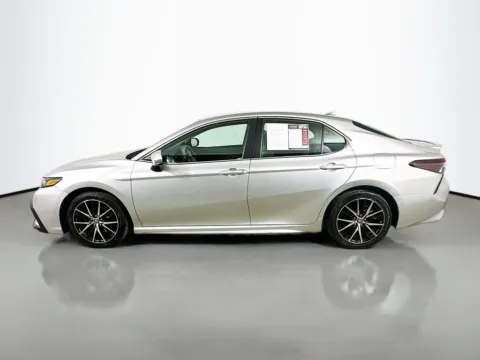 More photos of 2021 Toyota Camry SE at Automaxx of the Carolinas, SC