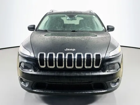 Photos of 2015 Jeep Cherokee Latitude for sale in Summerville, SC at Automaxx of the Carolinas
