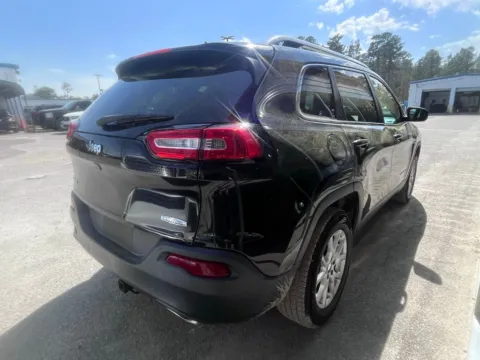 More photos of 2015 Jeep Cherokee Latitude at Automaxx of the Carolinas, SC