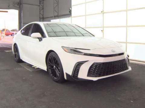 White 2025 Toyota Camry SE for sale in Summerville, SC