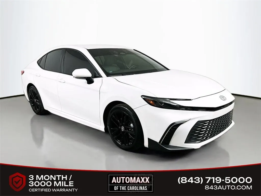 White 2025 Toyota Camry SE for sale in Summerville, SC
