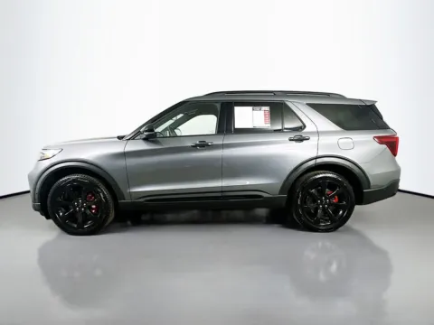 More photos of 2022 Ford Explorer ST at Automaxx of the Carolinas, SC