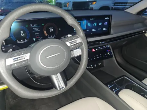 More photos of 2024 Hyundai Sonata SEL at Automaxx of the Carolinas, SC