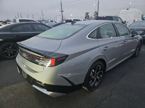 Another view of 2024 Hyundai Sonata SEL for sale in Summerville, SC at Automaxx of the Carolinas