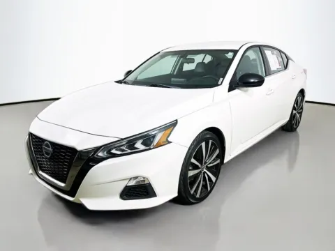 Another view of 2019 Nissan Altima 2.5 SR for sale in Summerville, SC at Automaxx of the Carolinas