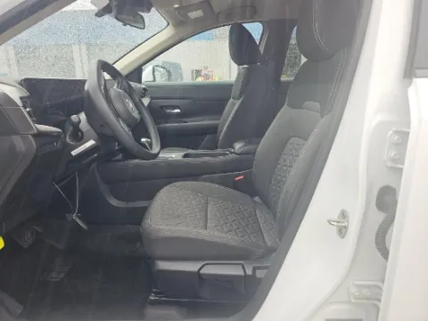 More photos of 2025 Nissan Kicks SV at Automaxx of the Carolinas, SC