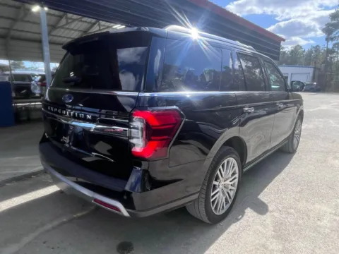 More photos of 2024 Ford Expedition Limited at Automaxx of the Carolinas, SC