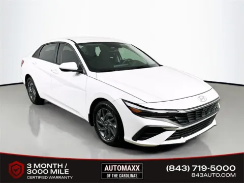 White 2024 Hyundai Elantra SEL for sale in Summerville, SC