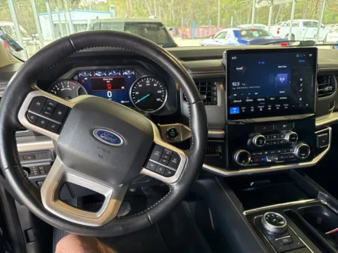 More photos of 2022 Ford Expedition XLT at Automaxx of the Carolinas, SC