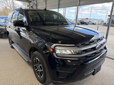 Photos of 2022 Ford Expedition XLT for sale in Summerville, SC at Automaxx of the Carolinas