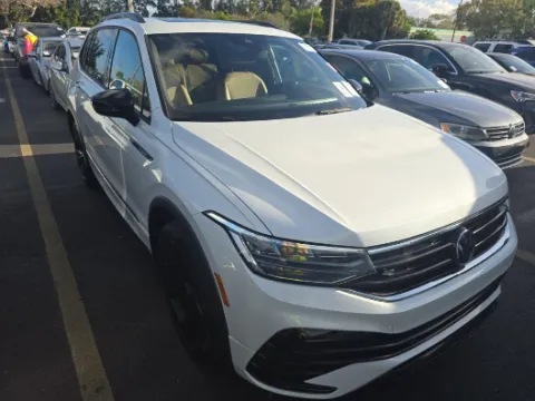 White 2023 Volkswagen Tiguan 2.0T SE R-Line Black for sale in Summerville, SC
