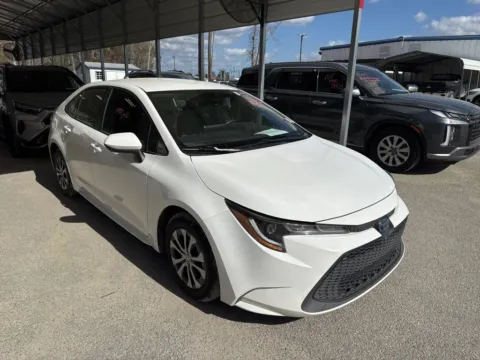 White 2022 Toyota Corolla Hybrid LE for sale in Summerville, SC