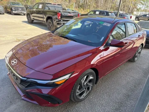 Red 2024 Hyundai Elantra SEL for sale in Summerville, SC