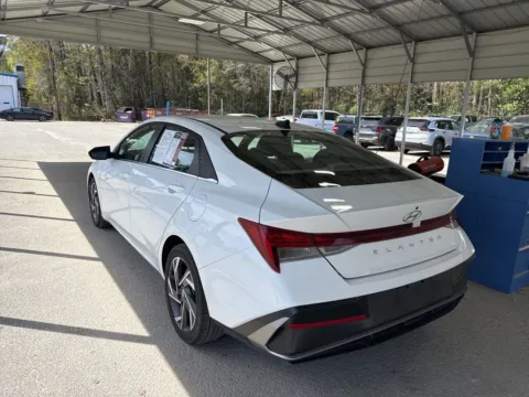 More photos of 2025 Hyundai Elantra SEL Convenience at Automaxx of the Carolinas, SC