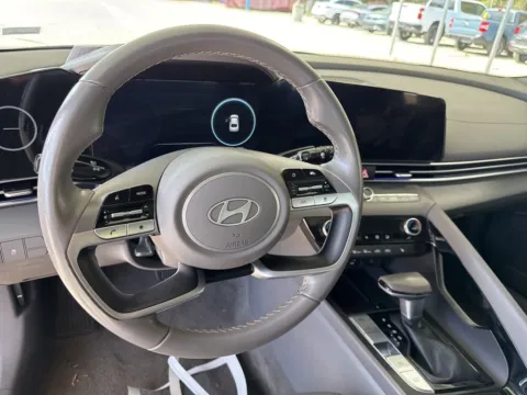 More photos of 2025 Hyundai Elantra SEL Convenience at Automaxx of the Carolinas, SC