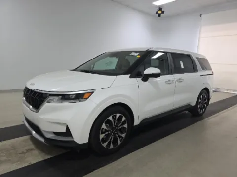 Photos of 2024 Kia Carnival EX for sale in Summerville, SC at Automaxx of the Carolinas