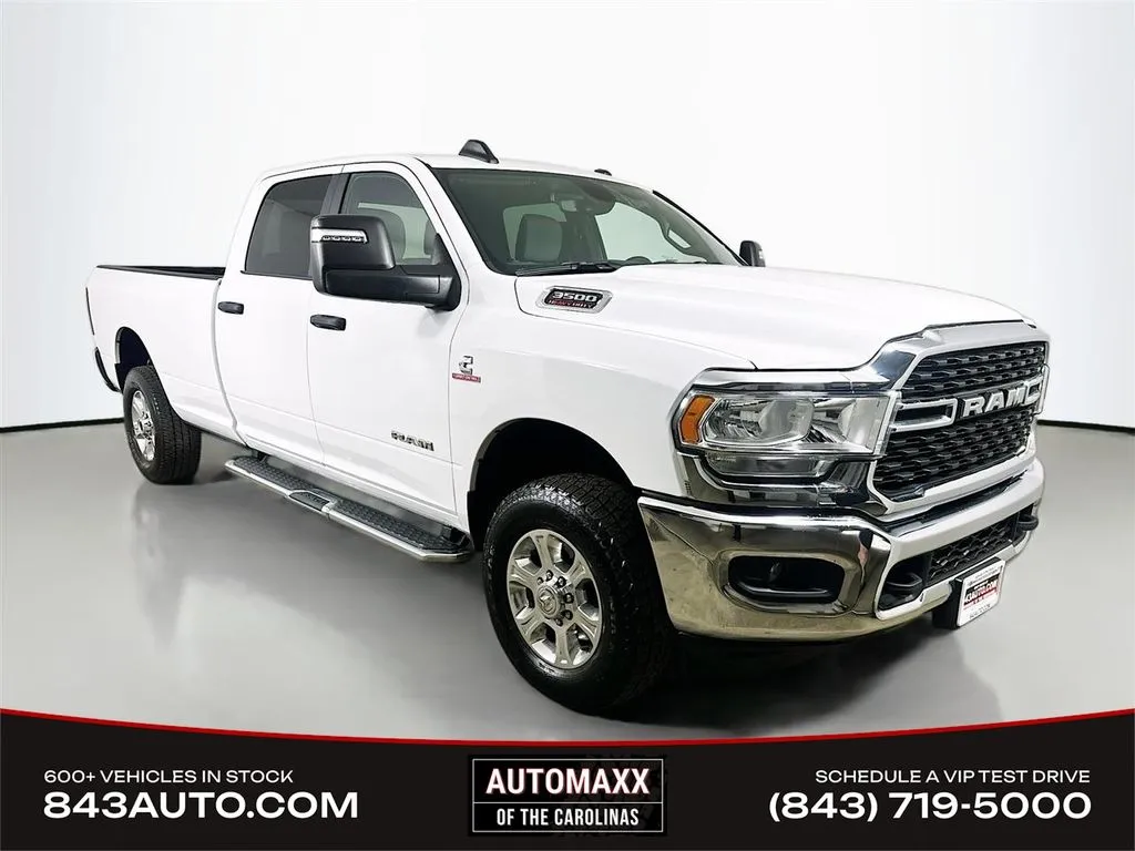 2024 RAM 3500 Big Horn 4X4 Crew Cab LWB's photo