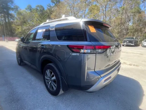 More photos of 2024 Nissan Pathfinder SL at Automaxx of the Carolinas, SC
