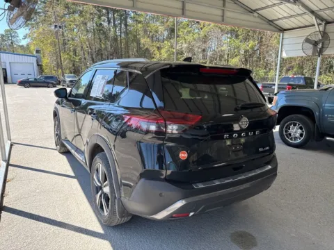 More photos of 2023 Nissan Rogue SL at Automaxx of the Carolinas, SC