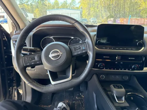 More photos of 2023 Nissan Rogue SL at Automaxx of the Carolinas, SC