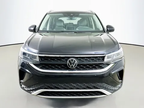 Photos of 2024 Volkswagen Taos 1.5T SE for sale in Summerville, SC at Automaxx of the Carolinas