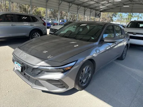 Gray 2024 Hyundai Elantra SEL for sale in Summerville, SC