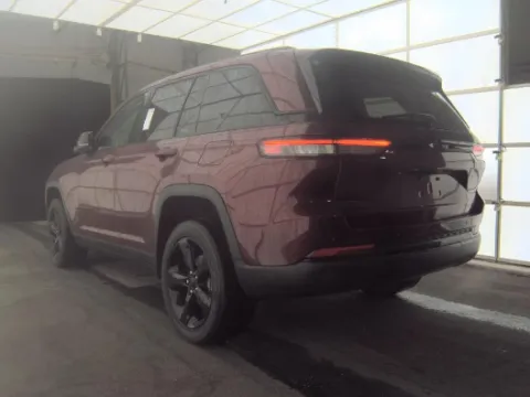 More photos of 2023 Jeep Grand Cherokee Altitude at Automaxx of the Carolinas, SC
