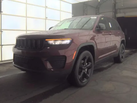 Photos of 2023 Jeep Grand Cherokee Altitude for sale in Summerville, SC at Automaxx of the Carolinas