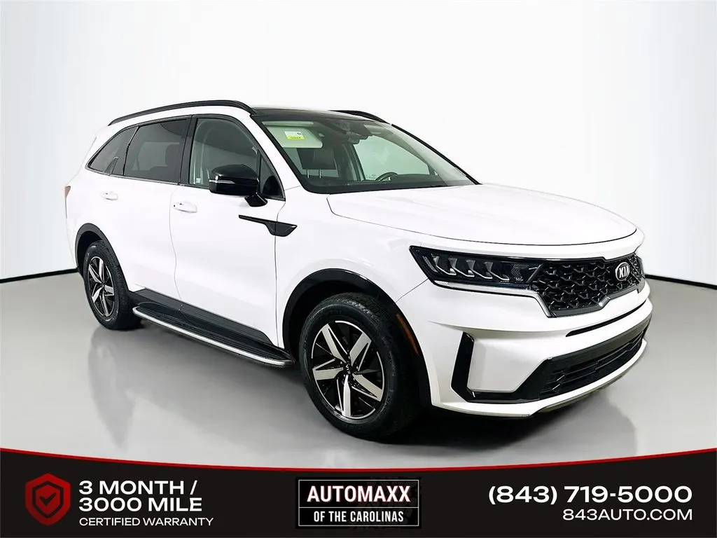 White 2021 Kia Sorento S for sale in Summerville, SC